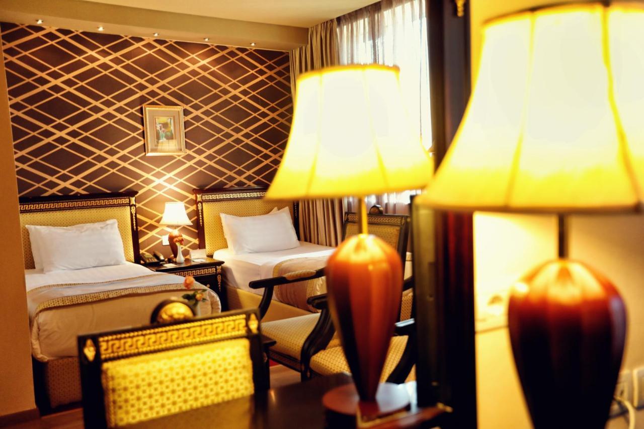 Grand Hotel Europa Шкодер Экстерьер фото